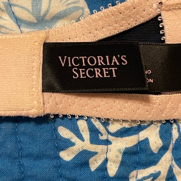 Victoria’s Secret - peachy pink/ black lace - 32D - Dream Angels lined Demi - Picture 4 of 5